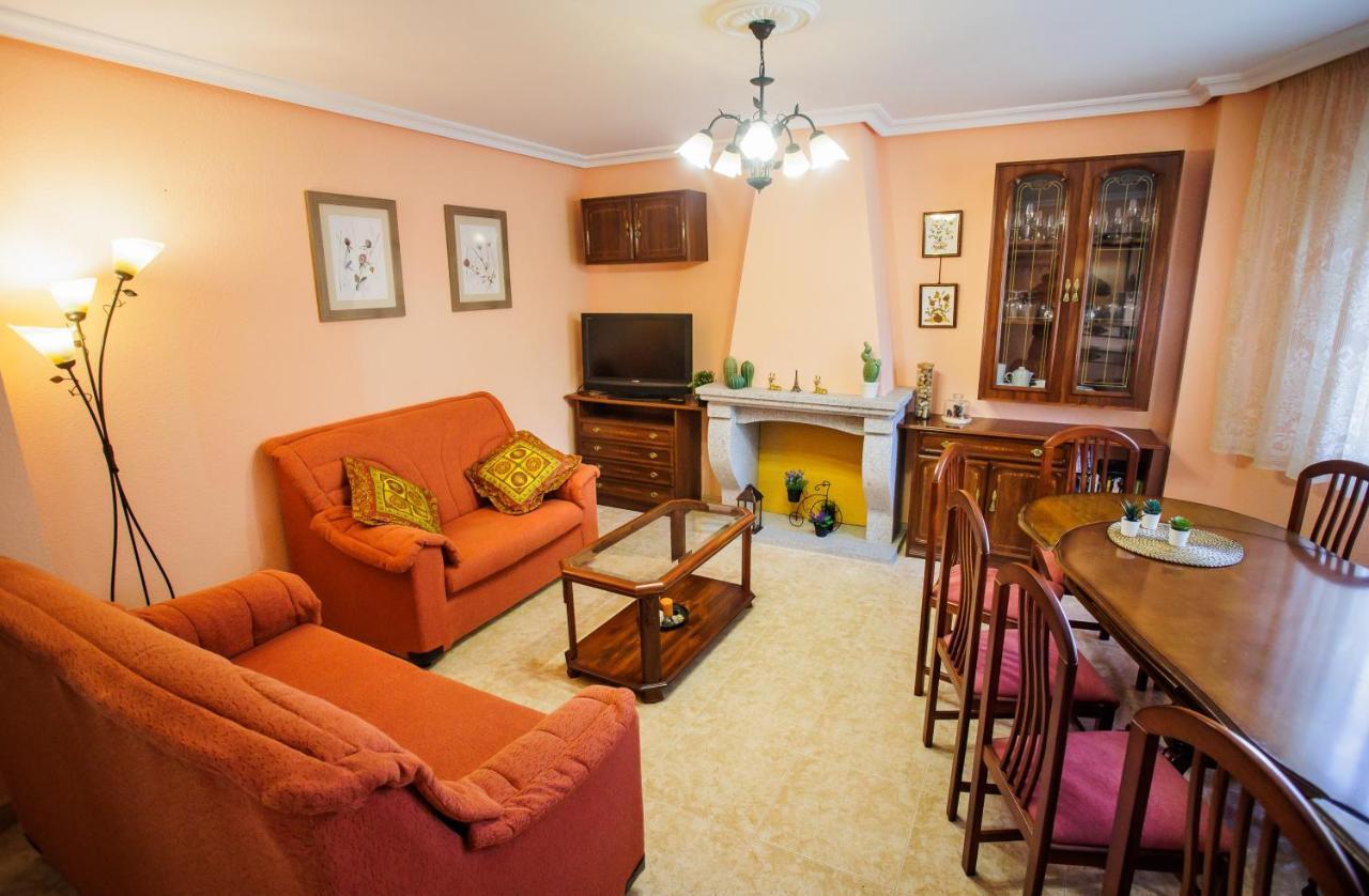 El Hogar Del Herrero Ahigal de los Aceiteros Εξωτερικό φωτογραφία